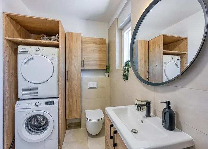 Modern Ana With Jacuzzi And Pool