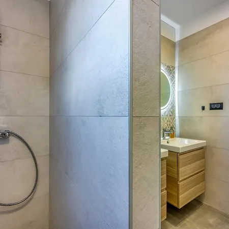 Daire Modern Ana With Jacuzzi And Pool *