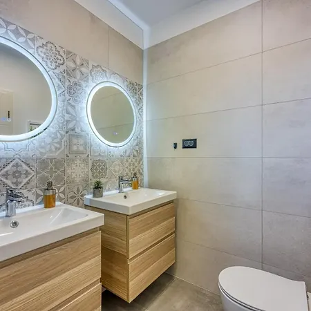 Modern Ana With Jacuzzi And Pool *