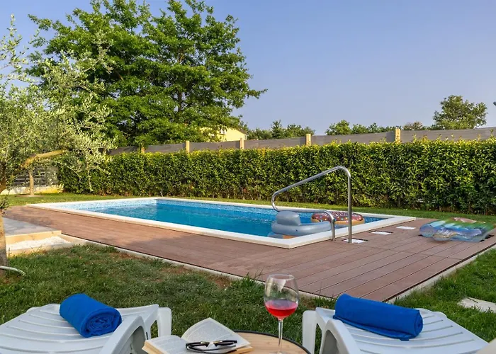 Appartamento Modern Ana With Jacuzzi And Pool *